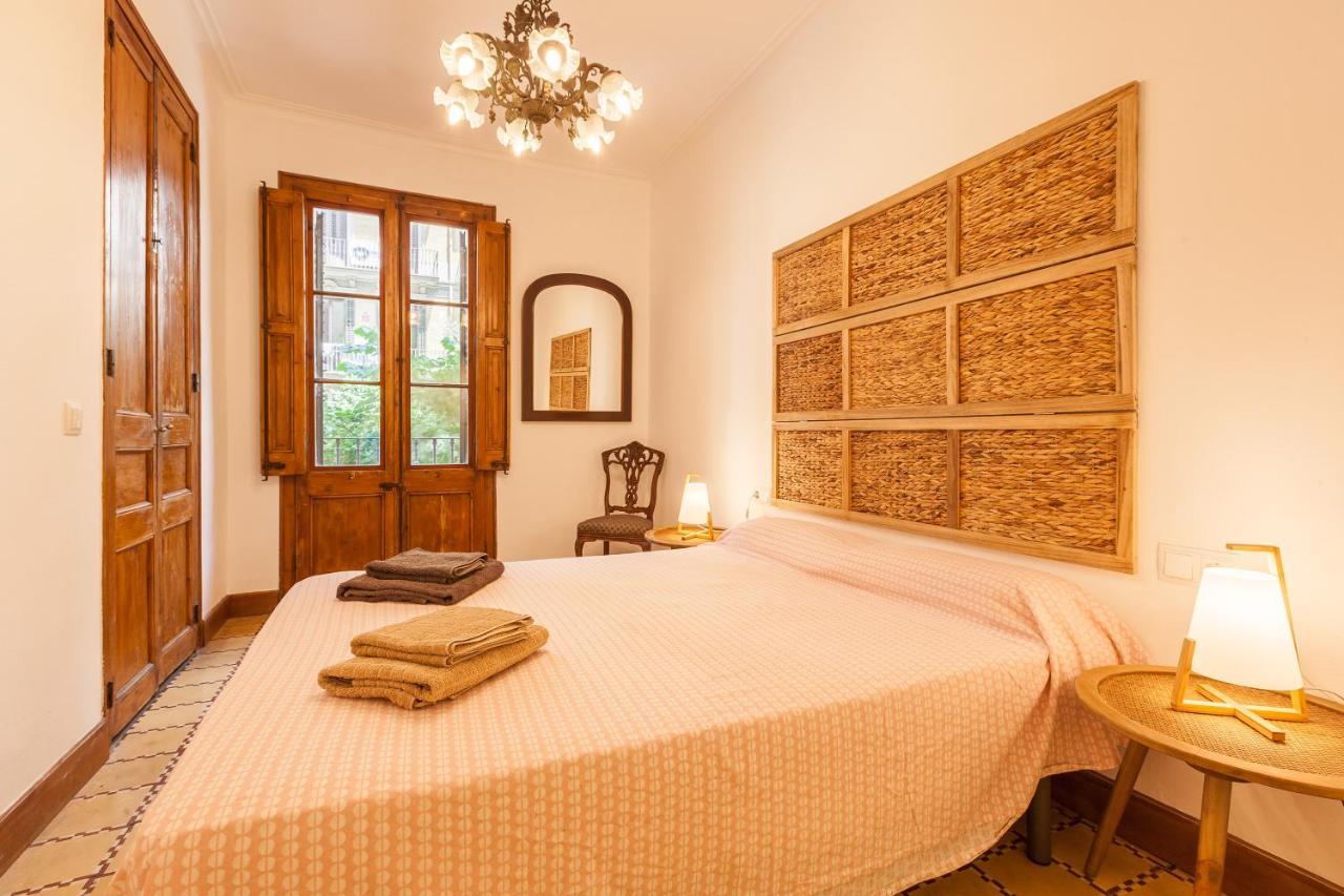 En El Corazon De Barcelona Apartment Ngoại thất bức ảnh